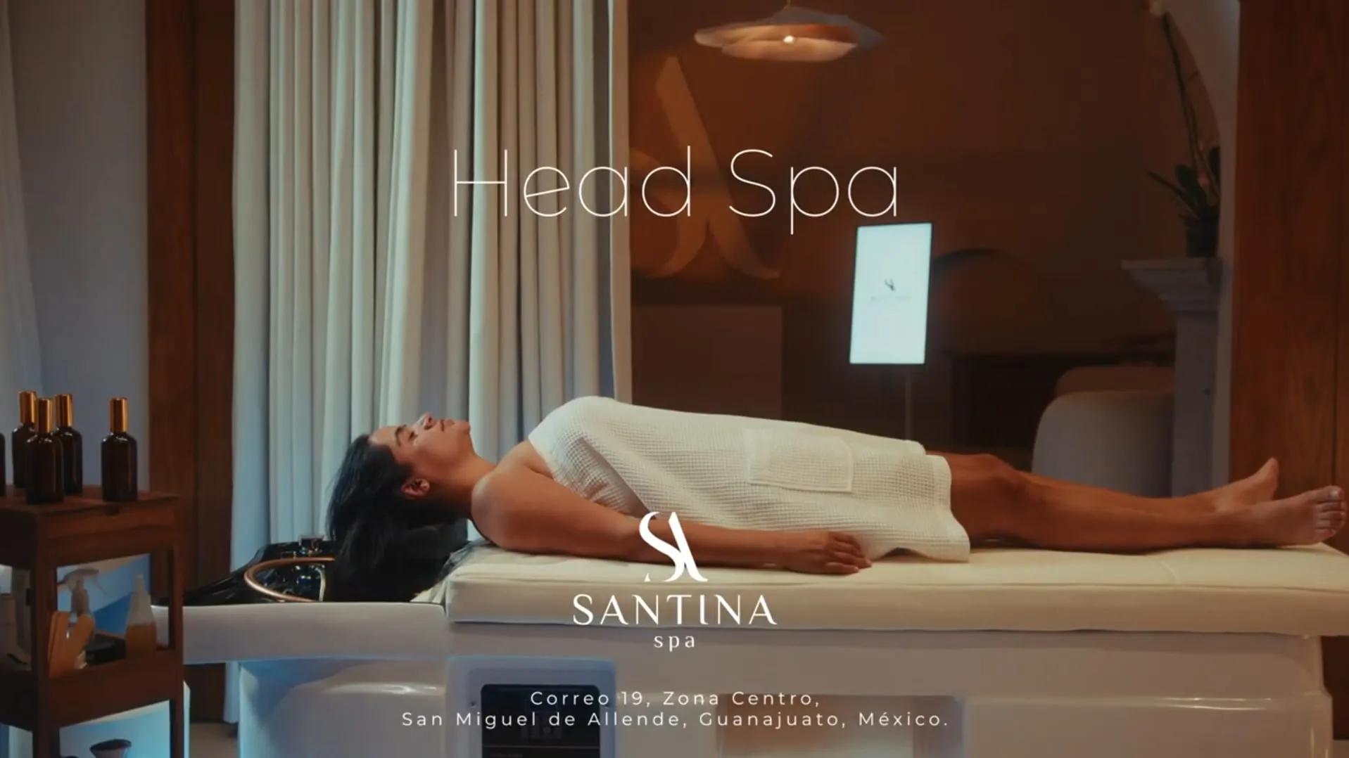 Santina campaign frame: Head spa